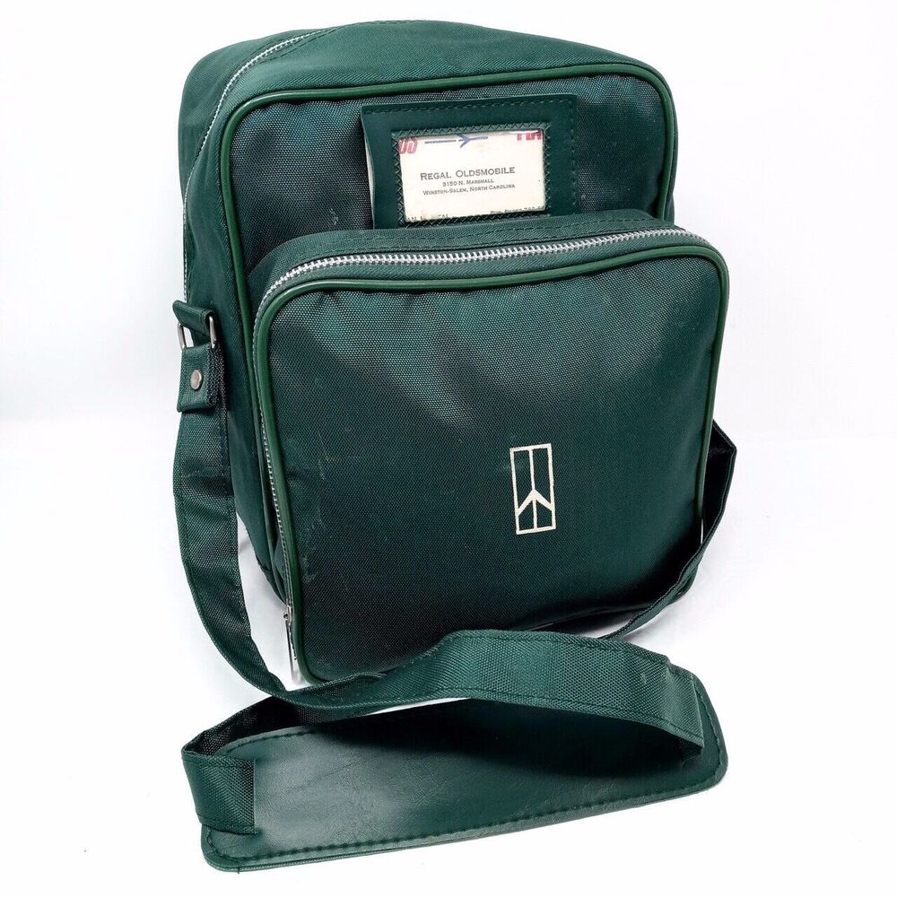 *READ* Vintage Oldsmobile Green Crossbody Side Shoulder Strap Travel Bag - Picture 1 of 16